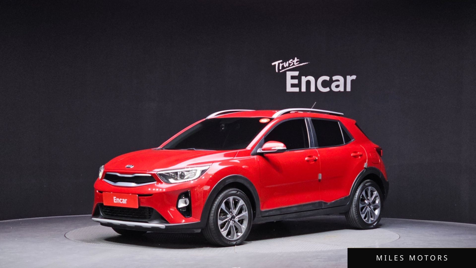 Kia Stonic 2018 — фото 1 из 12