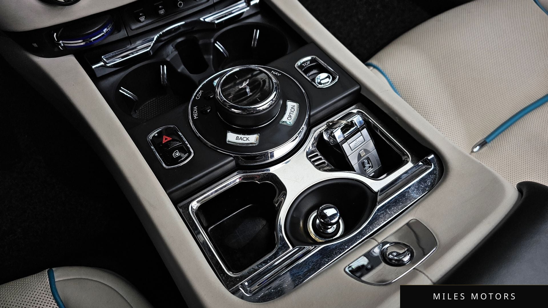 Rolls-Royce 던 2018 — миниатюра 17