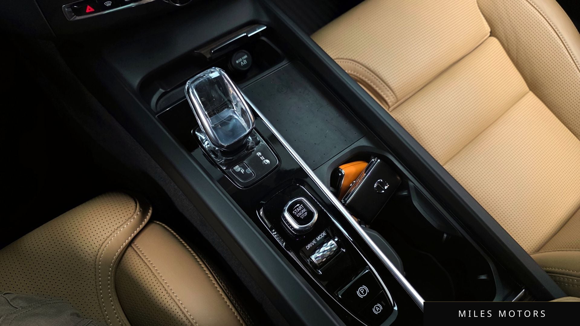 Volvo XC60 2021 — миниатюра 9