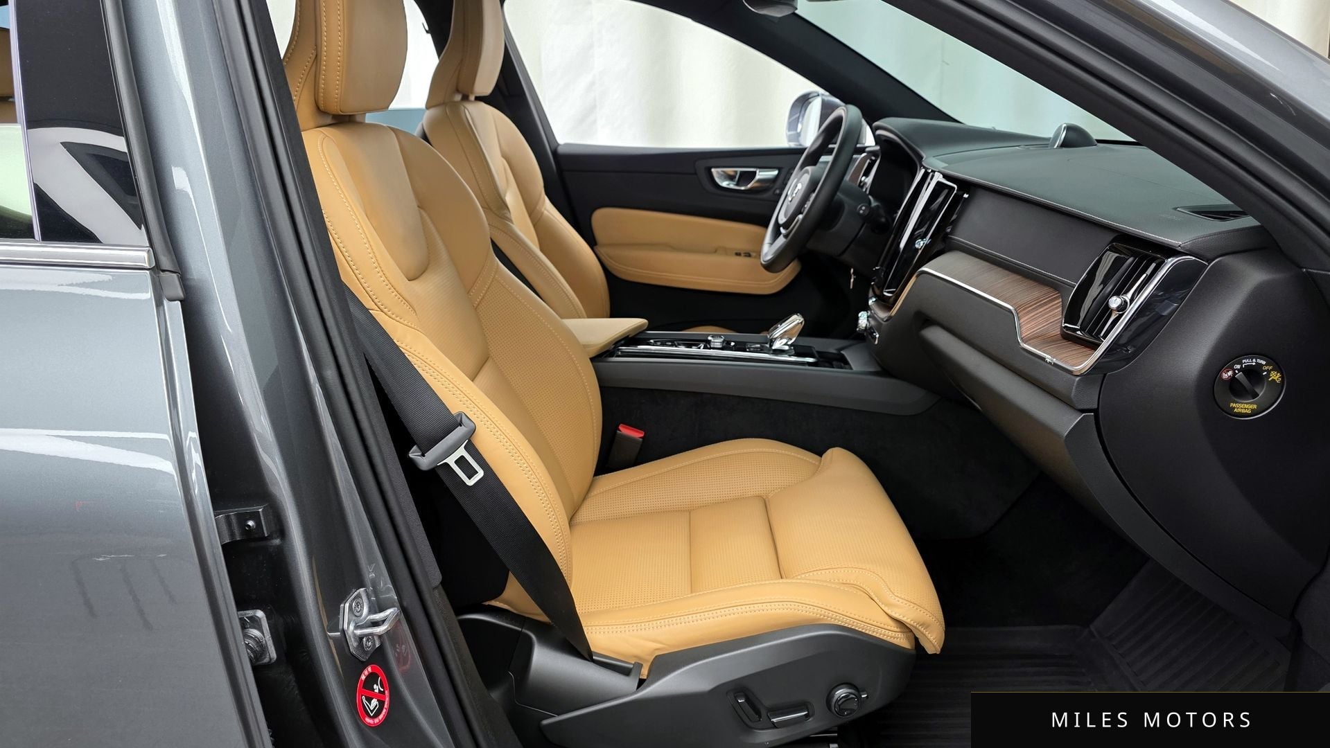 Volvo XC60 2021 — миниатюра 11