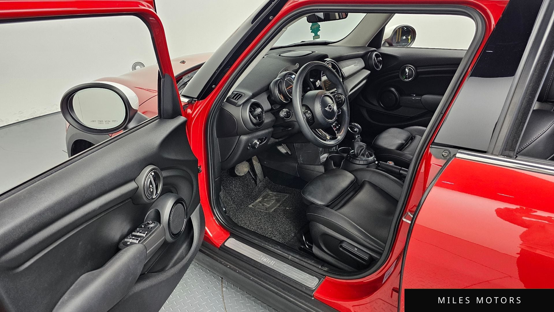 MINI Cooper D 2016 — миниатюра 10