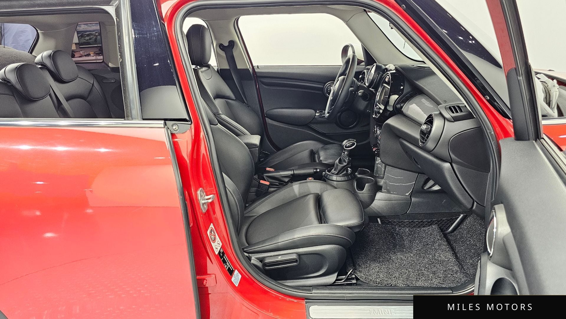 MINI Cooper D 2016 — миниатюра 11