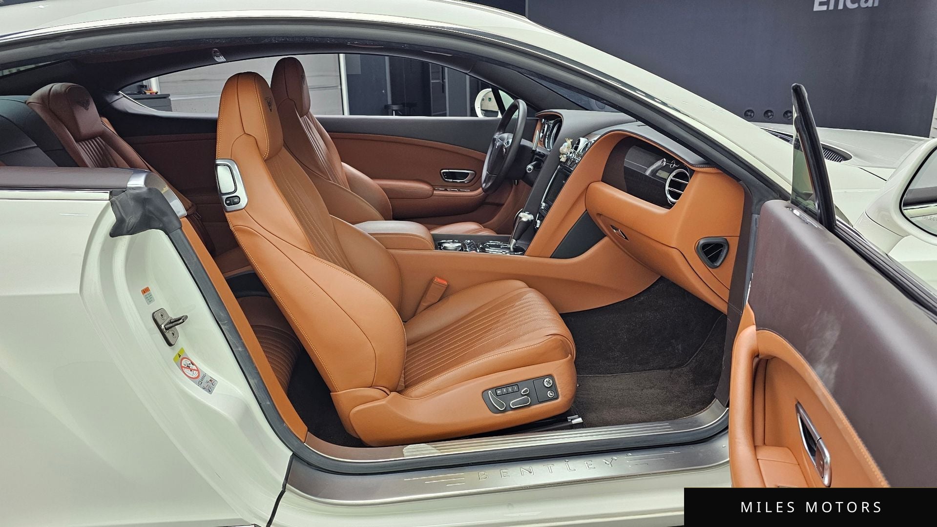 Bentley 컨티넨탈 GT 2016 — миниатюра 11