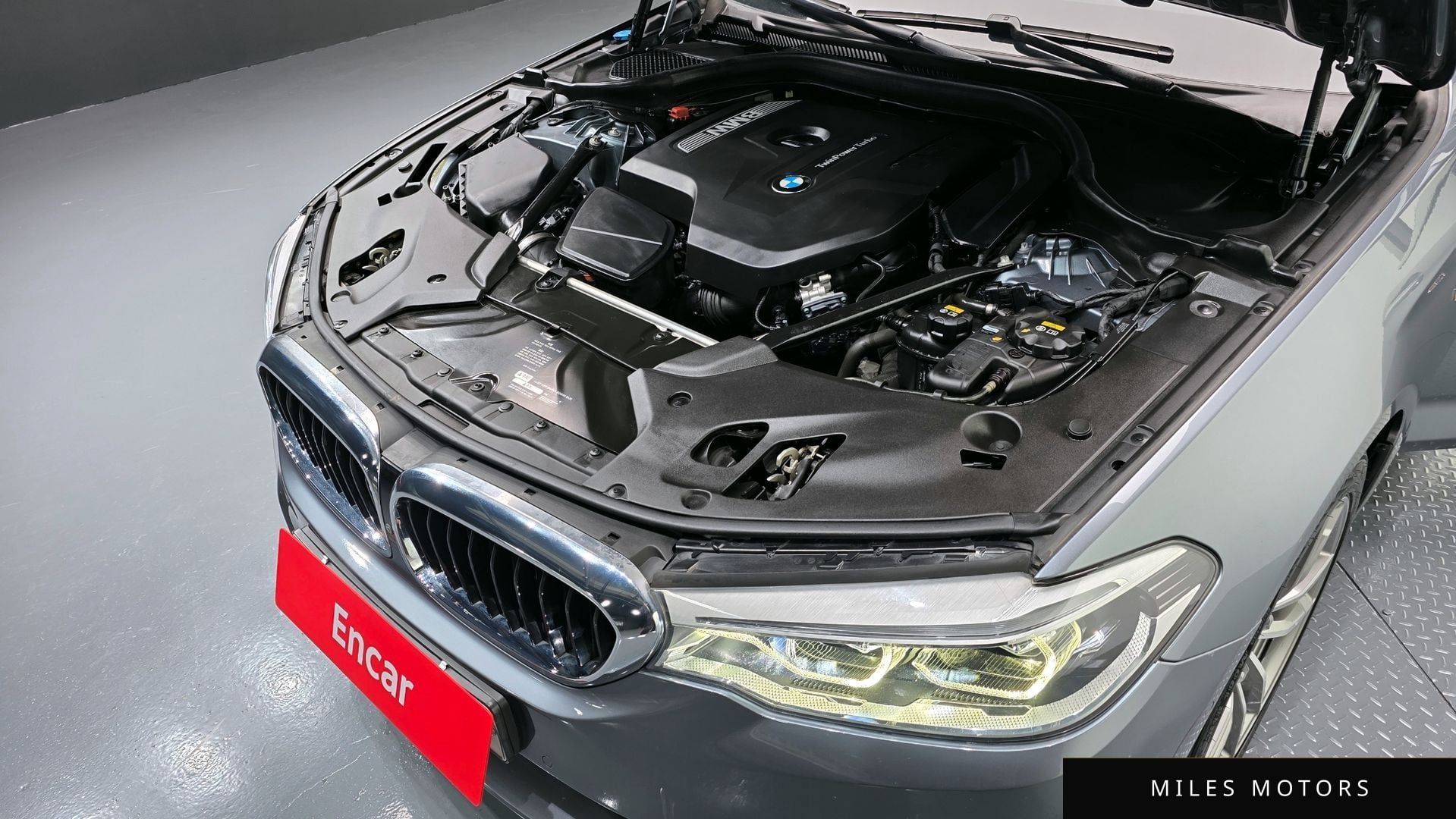 BMW 5 Series (G30) 2017 — миниатюра 6