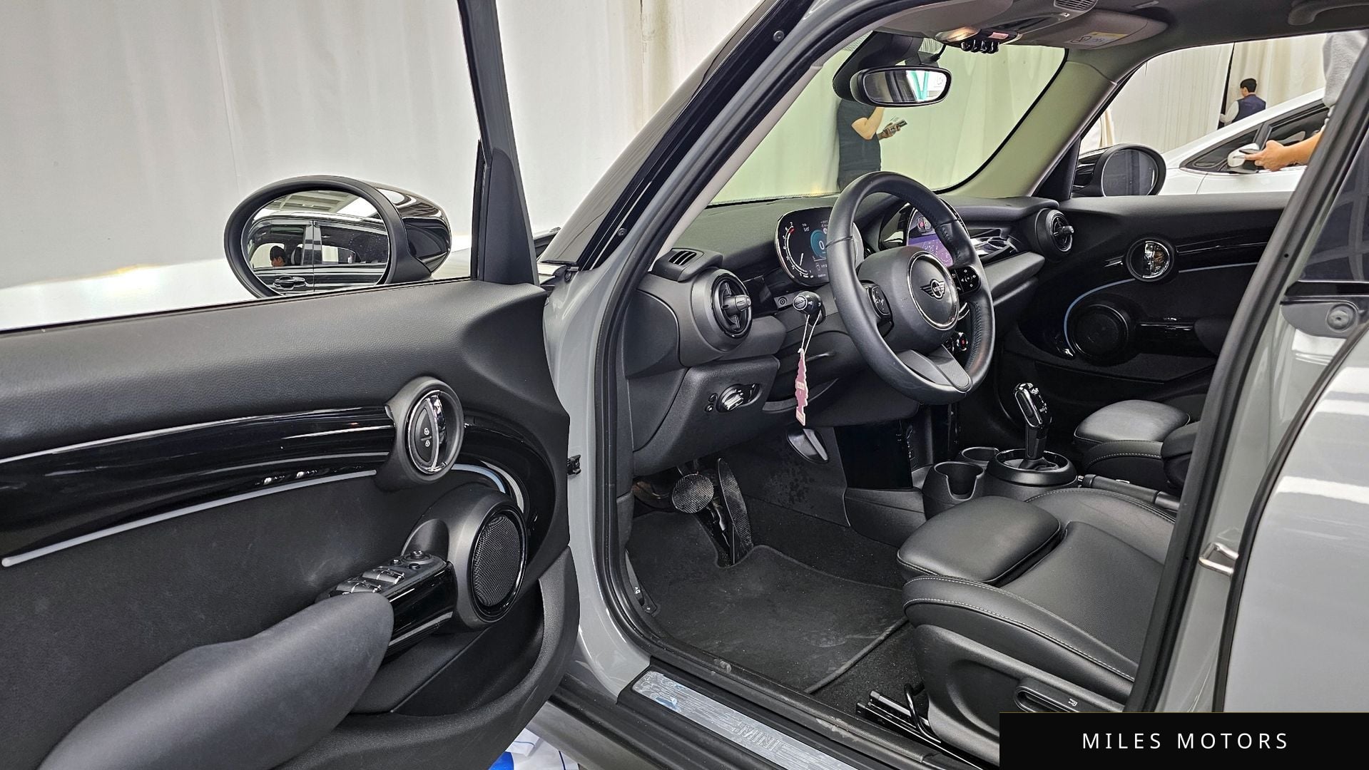MINI 쿠퍼 2022 — миниатюра 10