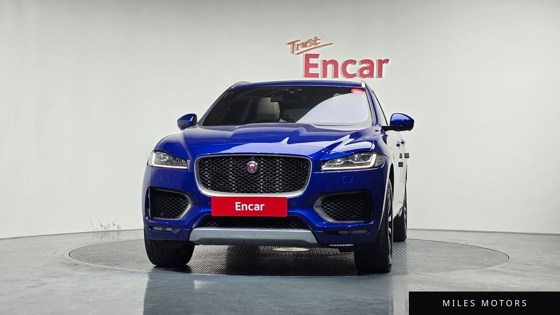 Jaguar F-PACE 2017 — миниатюра 3