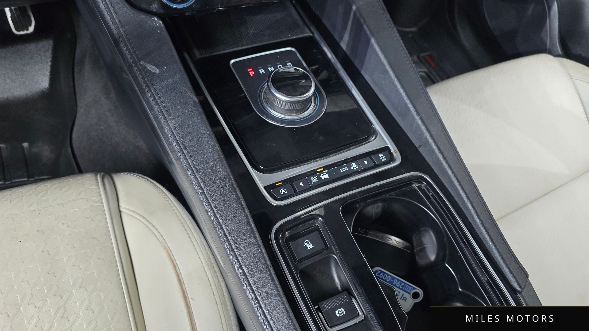 Jaguar F-PACE 2017 — миниатюра 9