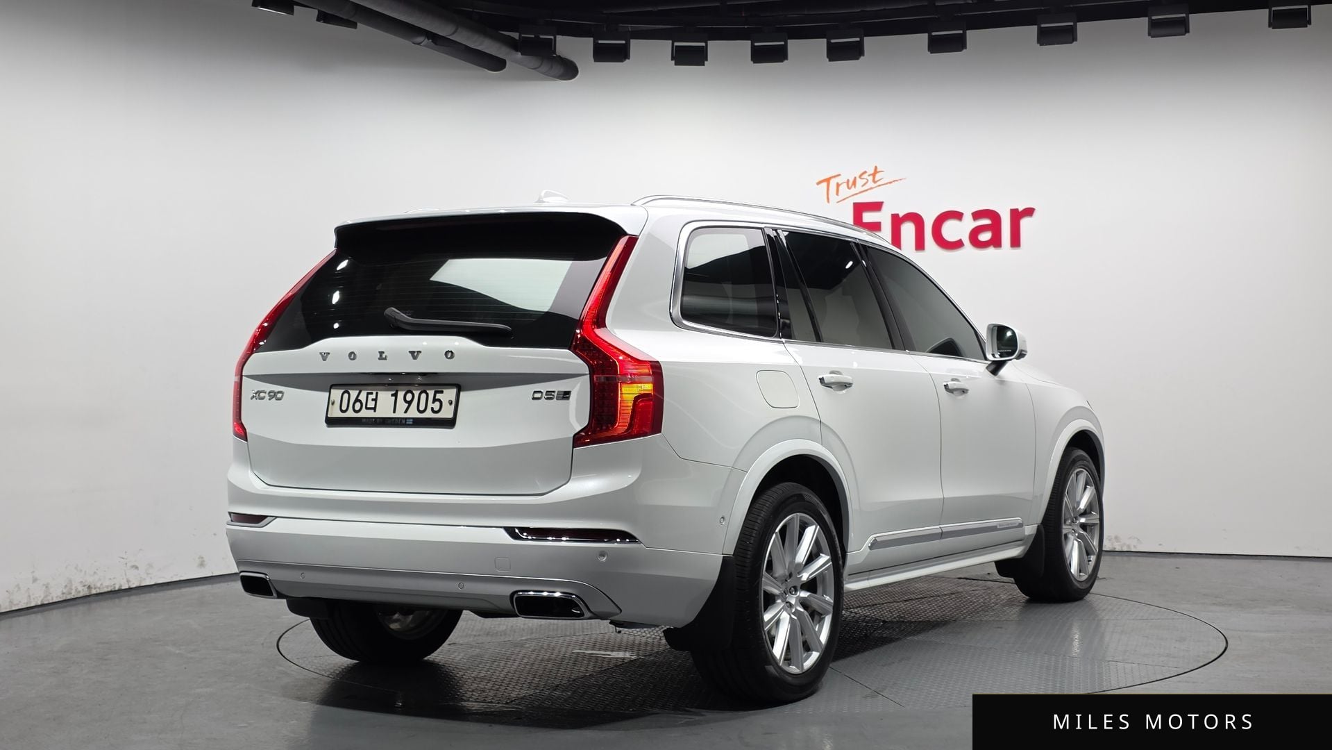Volvo XC90 2019 — миниатюра 2