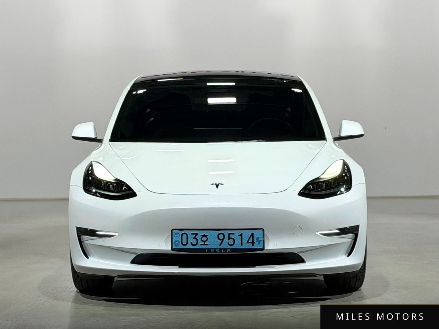 Tesla 모델 3 2022 — миниатюра 3