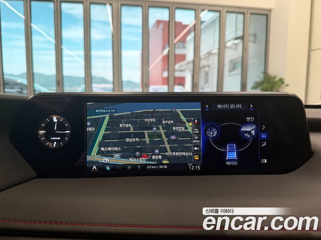 Лексус UX250h 2020 — миниатюра 10