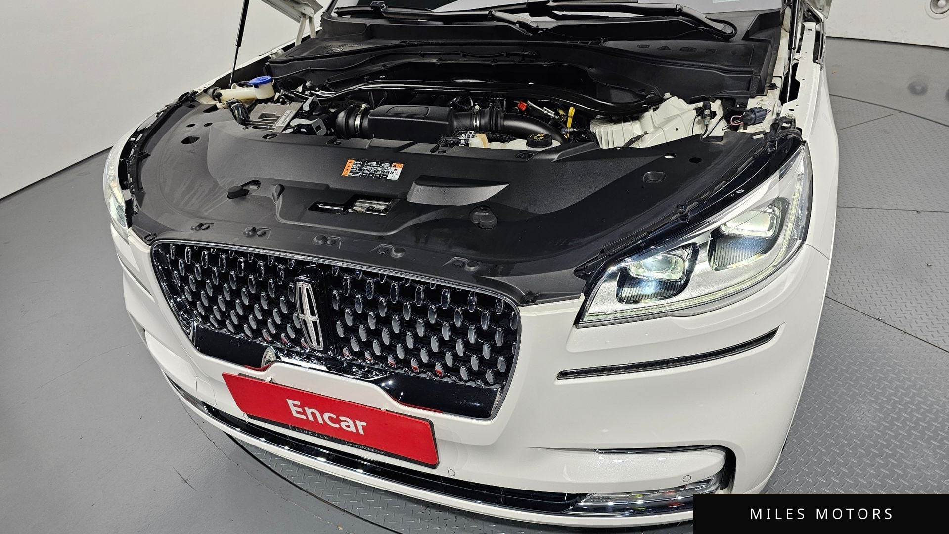 Lincoln Aviator 2023 — миниатюра 6
