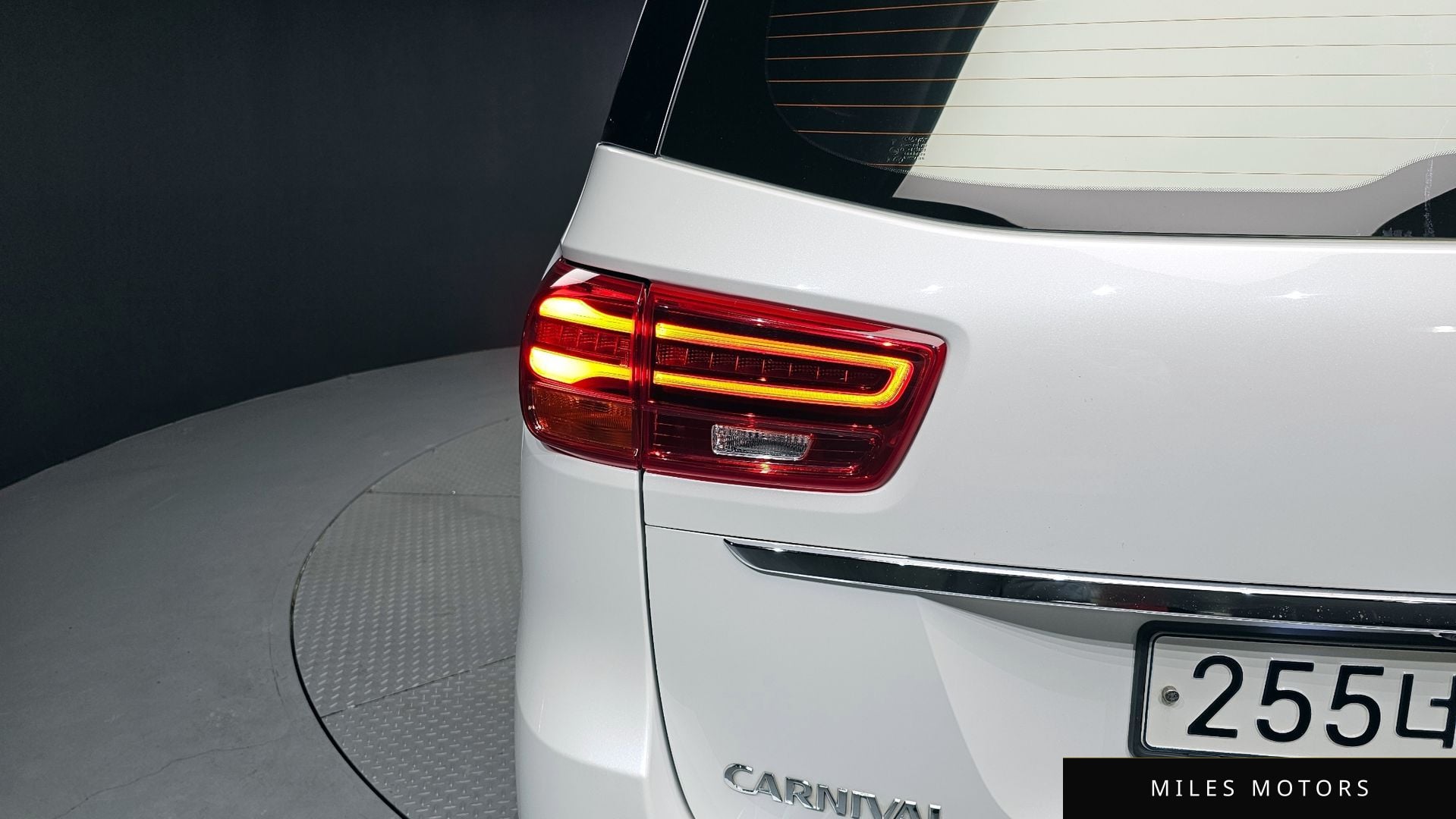Kia Canival 2020 — миниатюра 9