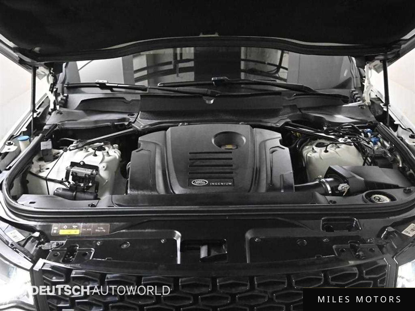 Land Rover Discovery 2018 — миниатюра 6