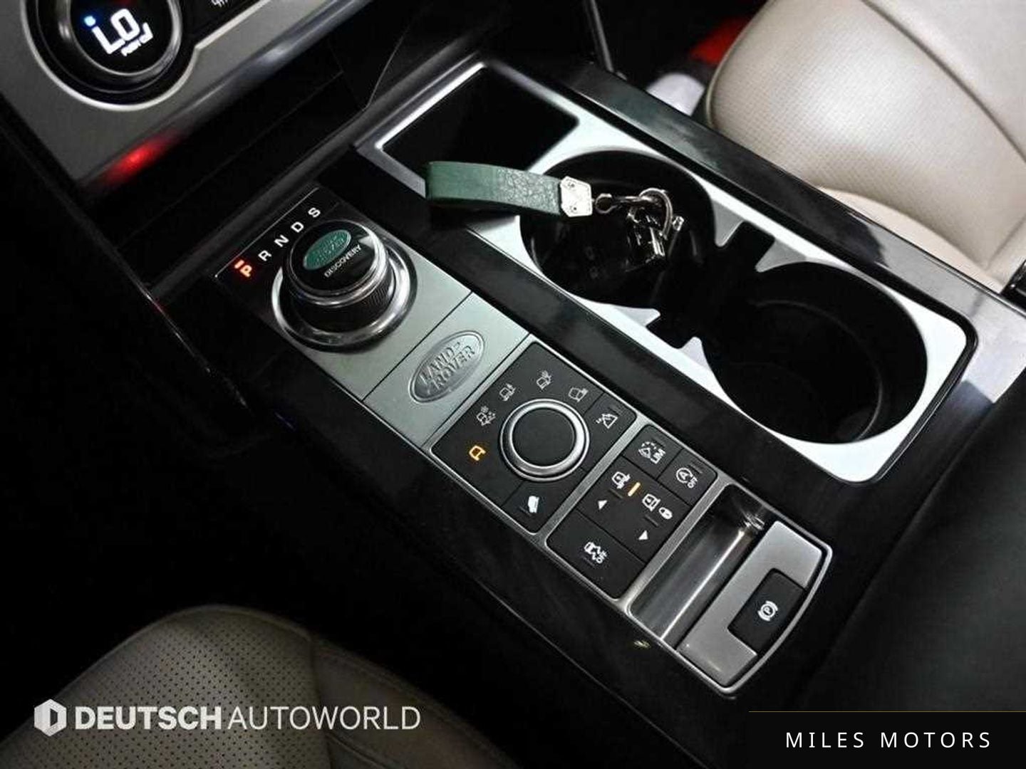 Land Rover Discovery 2018 — миниатюра 9