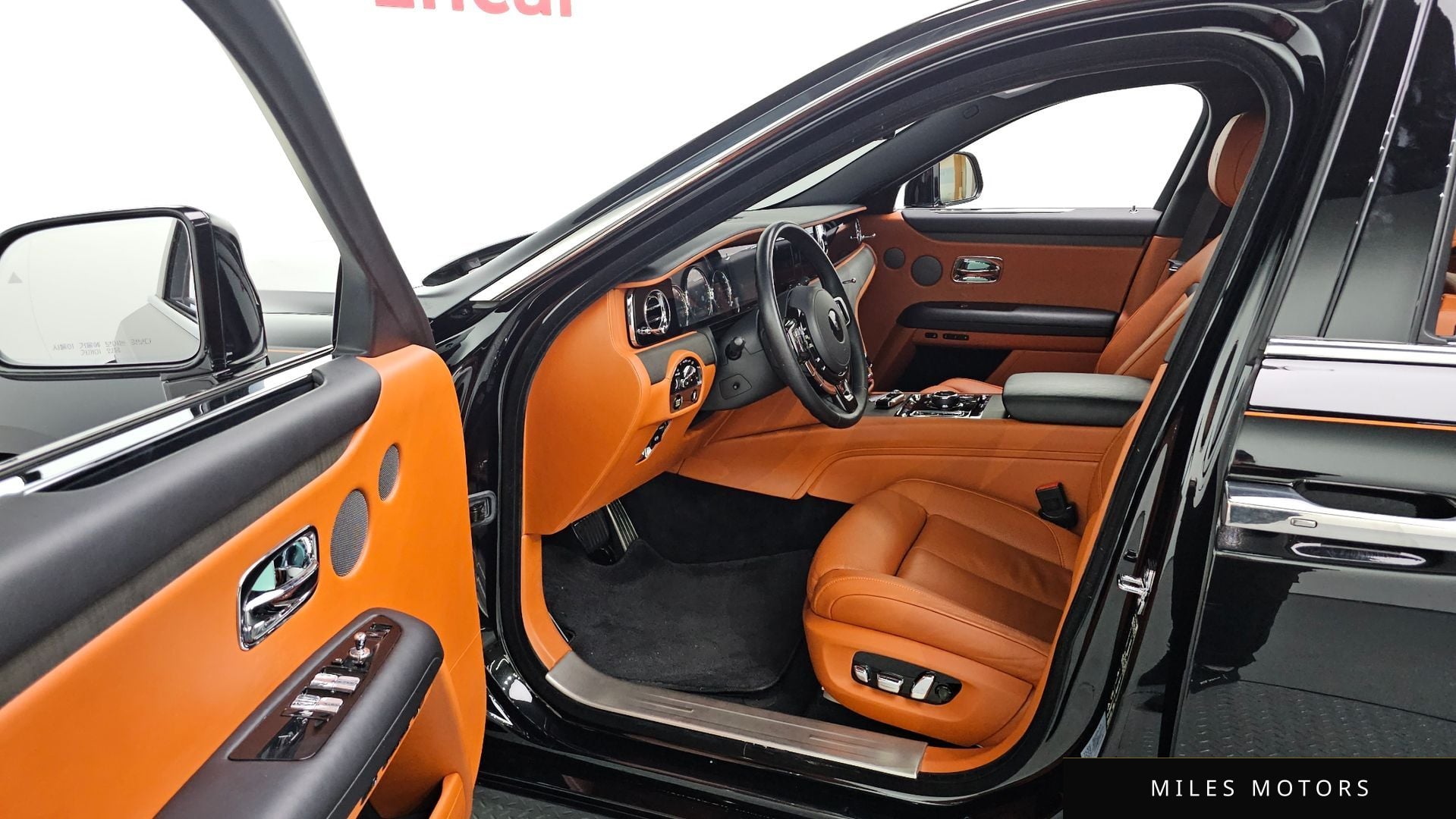 Rolls-Royce 고스트 2023 — миниатюра 13