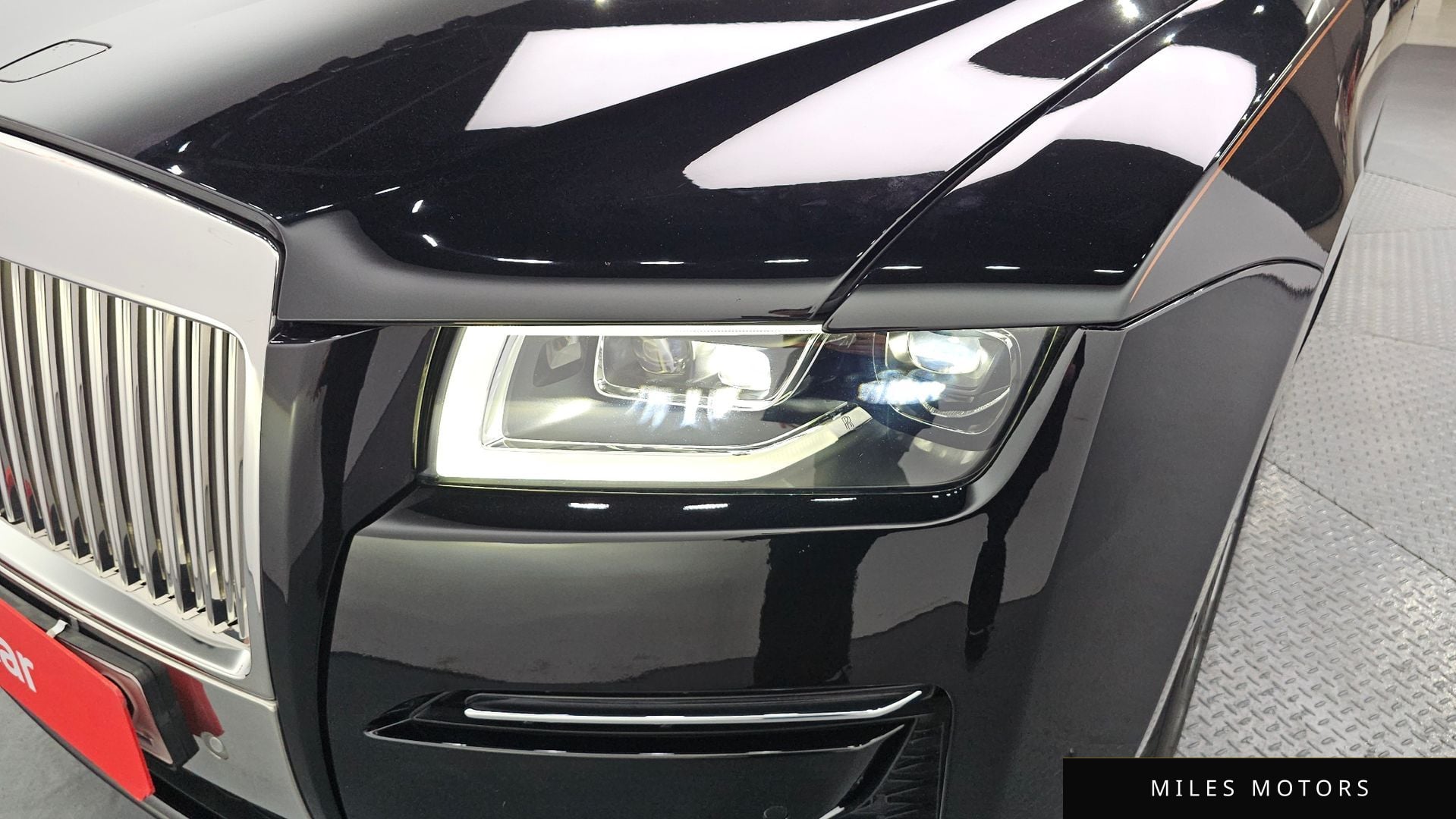 Rolls-Royce 고스트 2023 — миниатюра 8