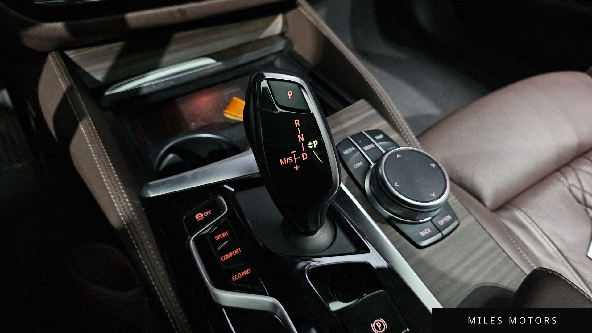 BMW 5 Series (G30) 2021 — миниатюра 12