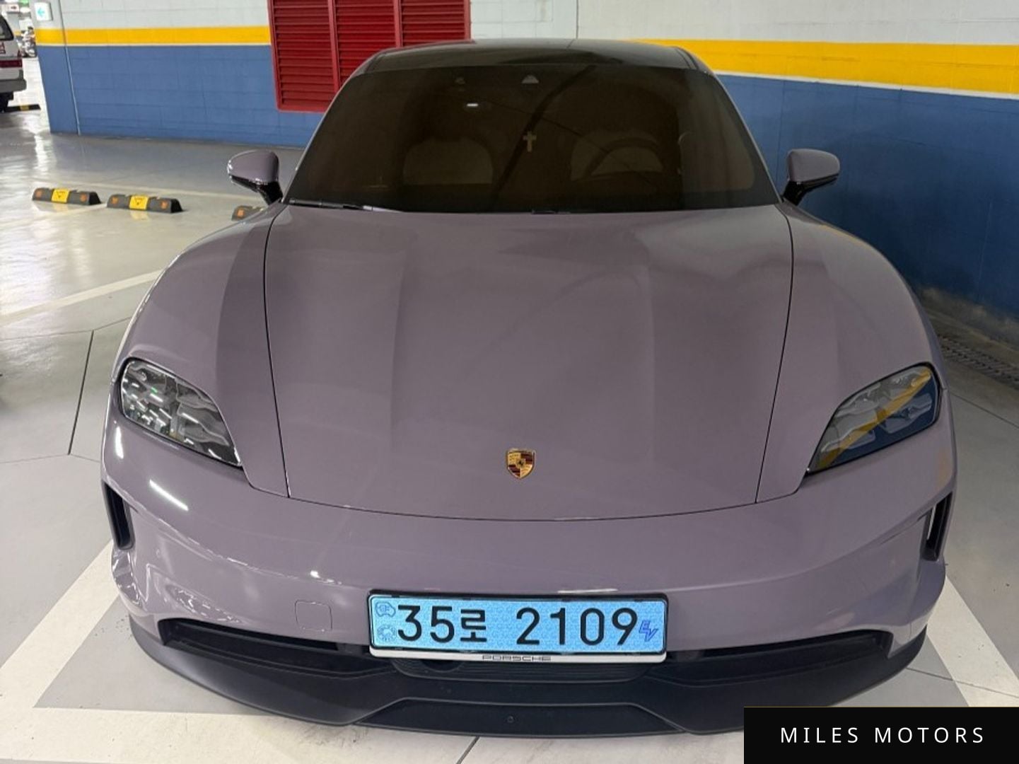 Porsche Taycan 2025 — миниатюра 2