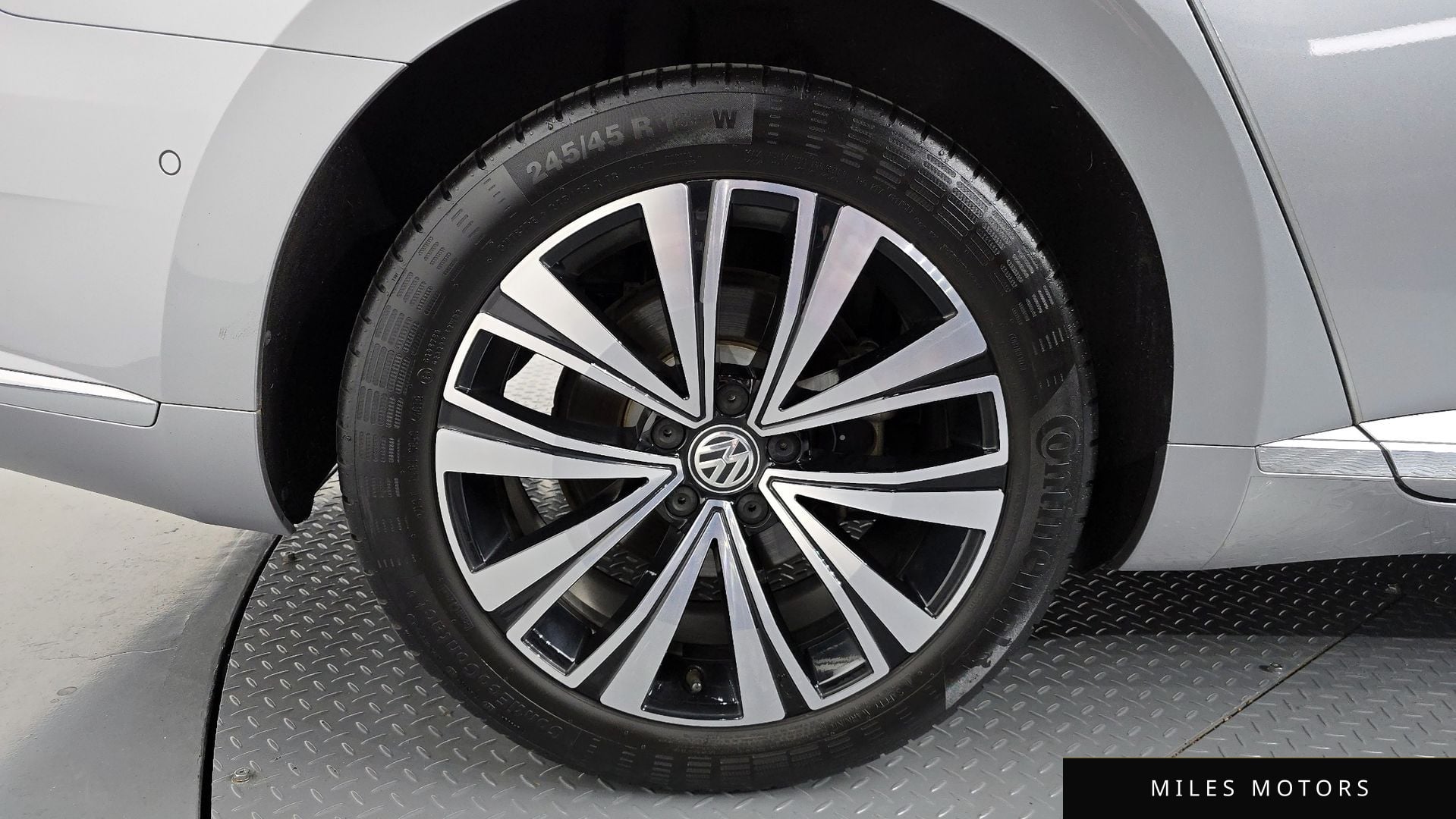 Volkswagen 아테온 2019 — миниатюра 5