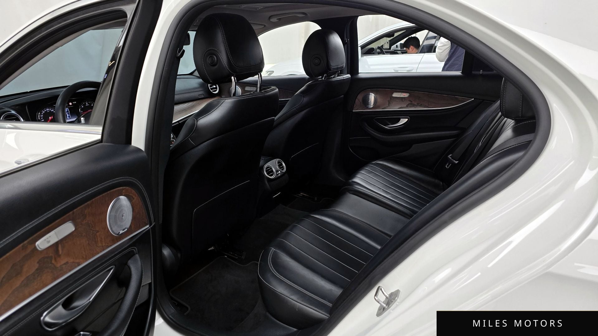 Mercedes-Benz E-Class W213 2017 — миниатюра 11