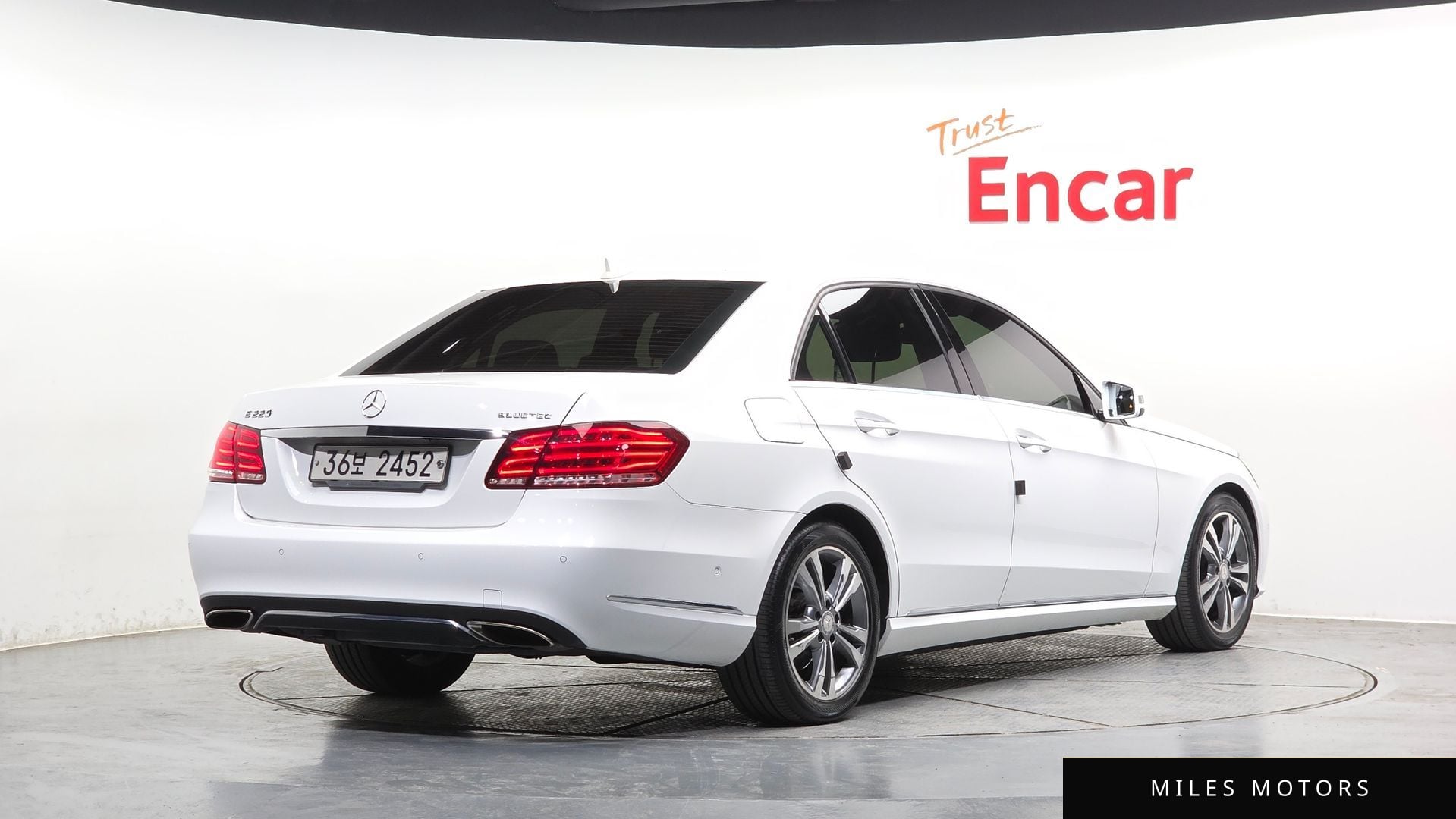 Mercedes-Benz E-Class W212 2016 — миниатюра 2