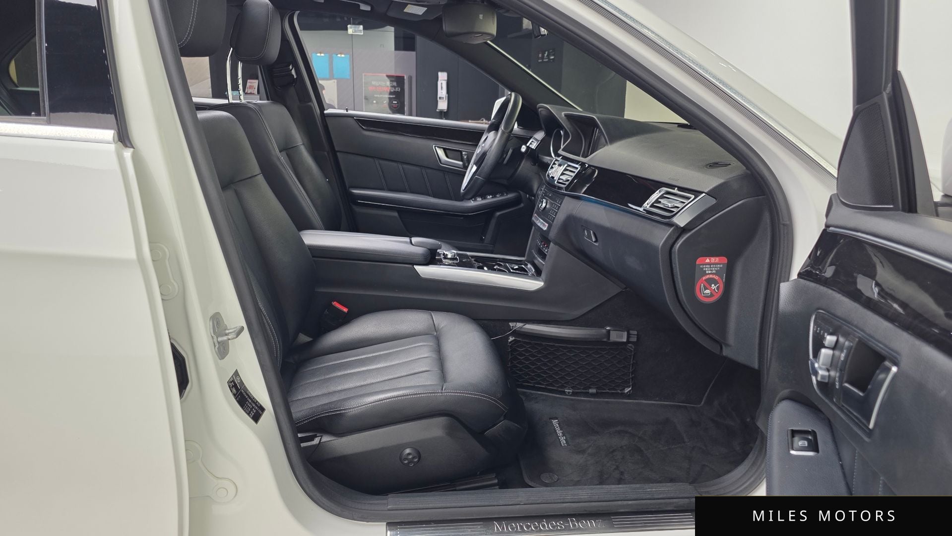 Mercedes-Benz E-Class W212 2016 — миниатюра 11
