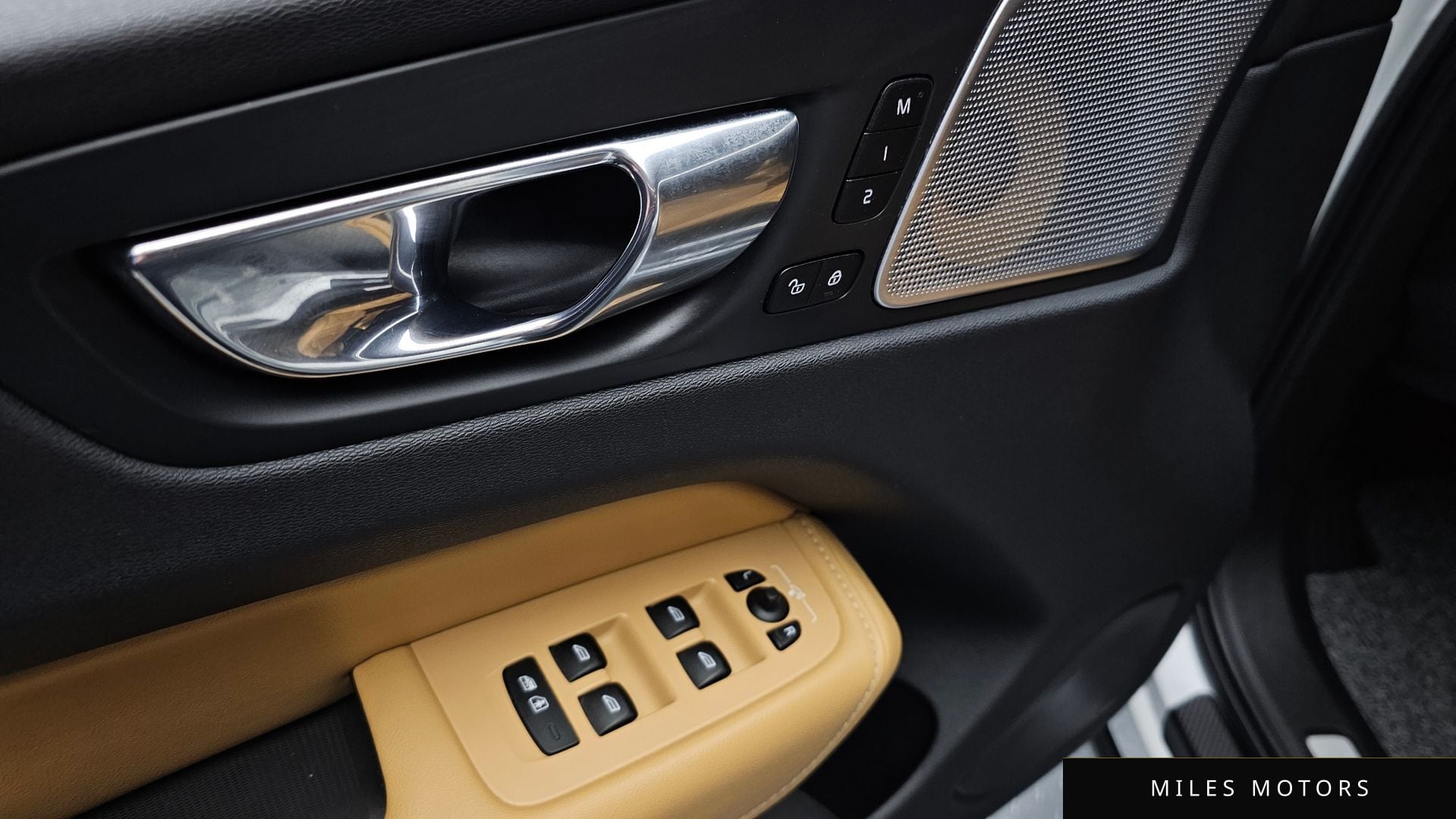 Volvo XC60 2019 — миниатюра 17