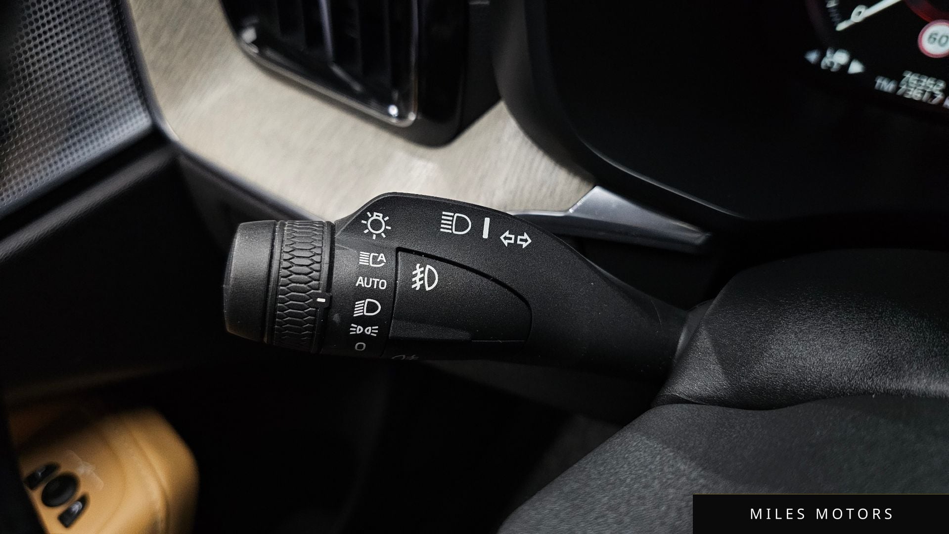 Volvo XC60 2019 — миниатюра 18