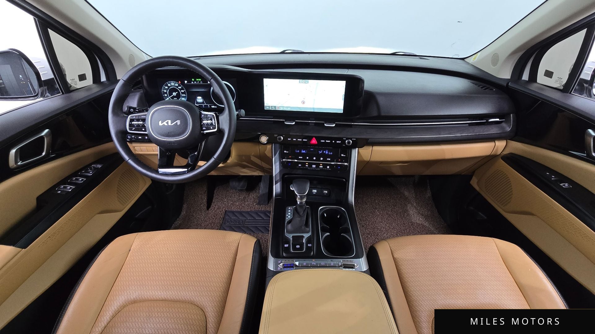 Kia Carnival 2023 — миниатюра 10