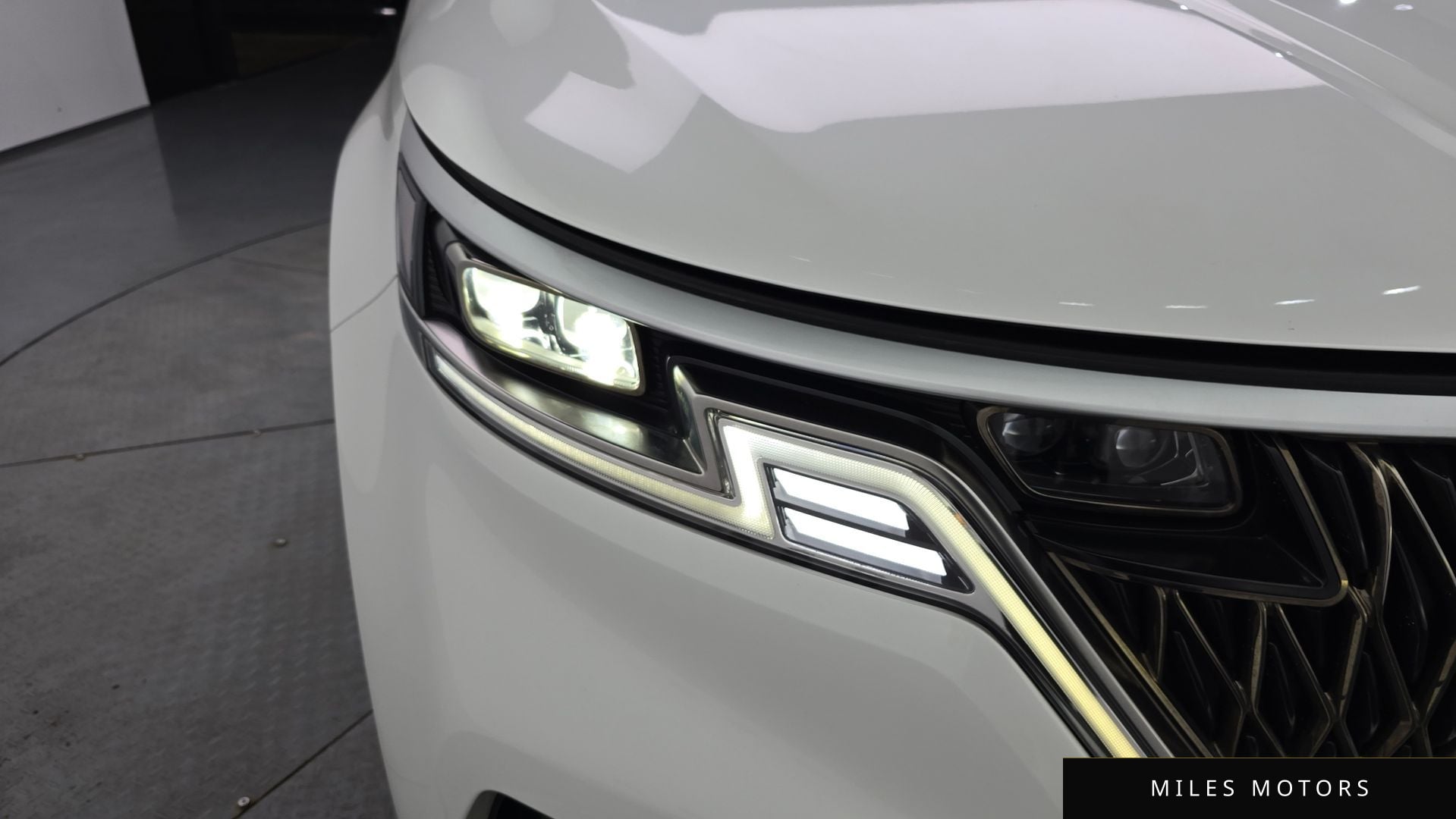 Kia Carnival 2023 — миниатюра 8