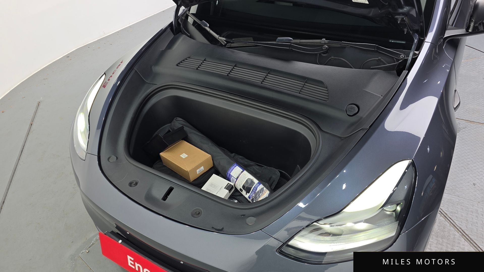 Tesla 모델 Y 2022 — миниатюра 6
