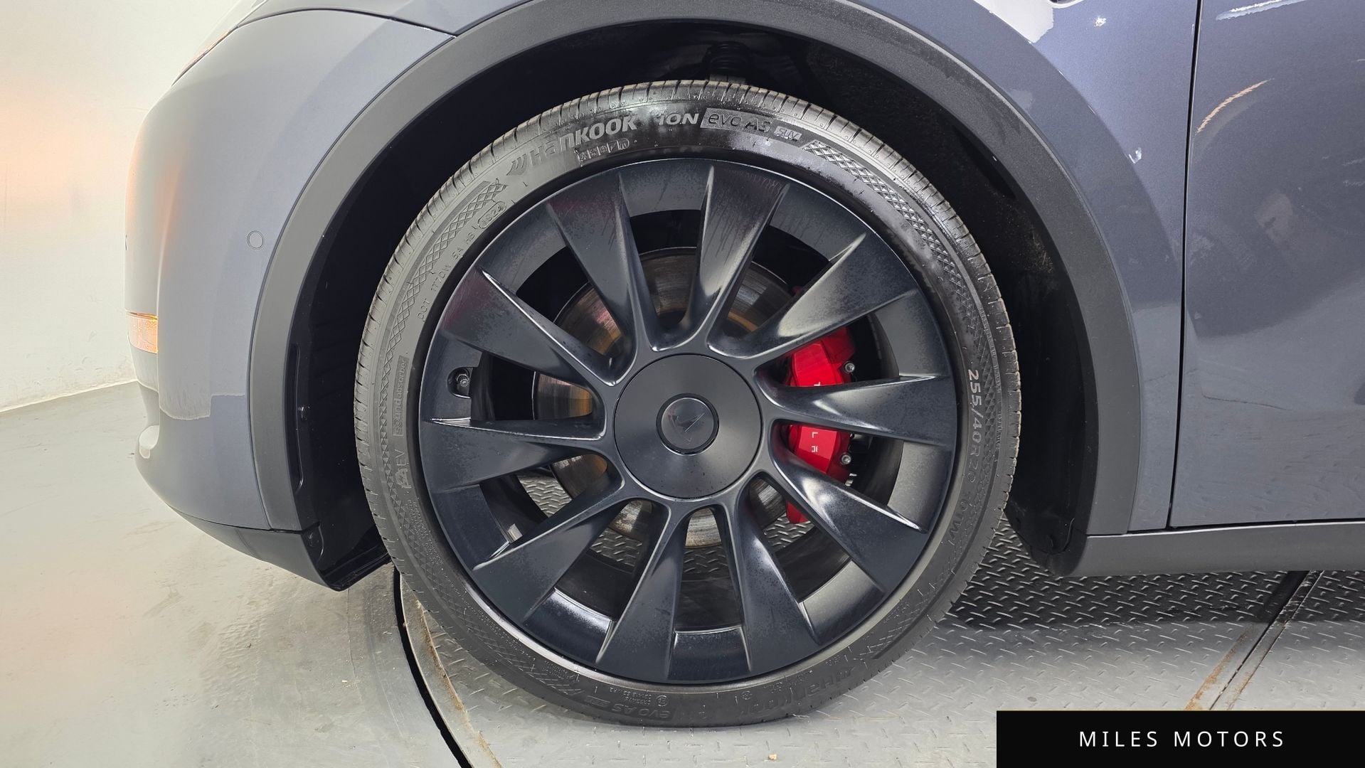 Tesla 모델 Y 2022 — миниатюра 7