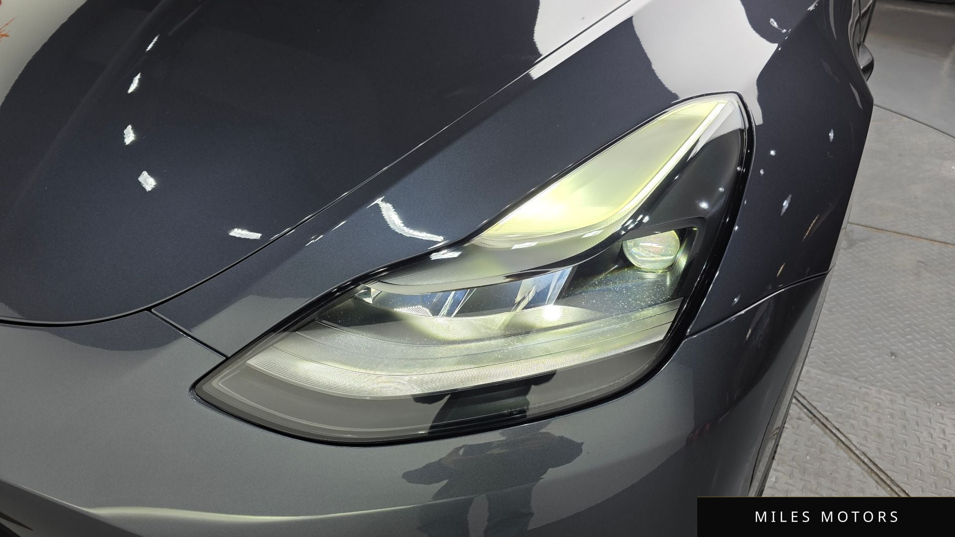 Tesla 모델 Y 2022 — миниатюра 8