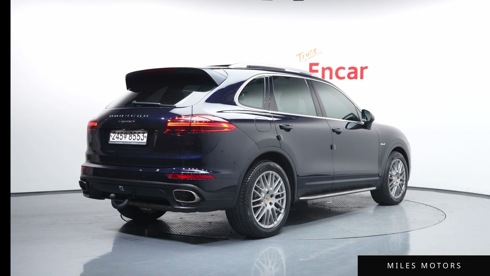 Porsche Cayenne 2016 — миниатюра 2