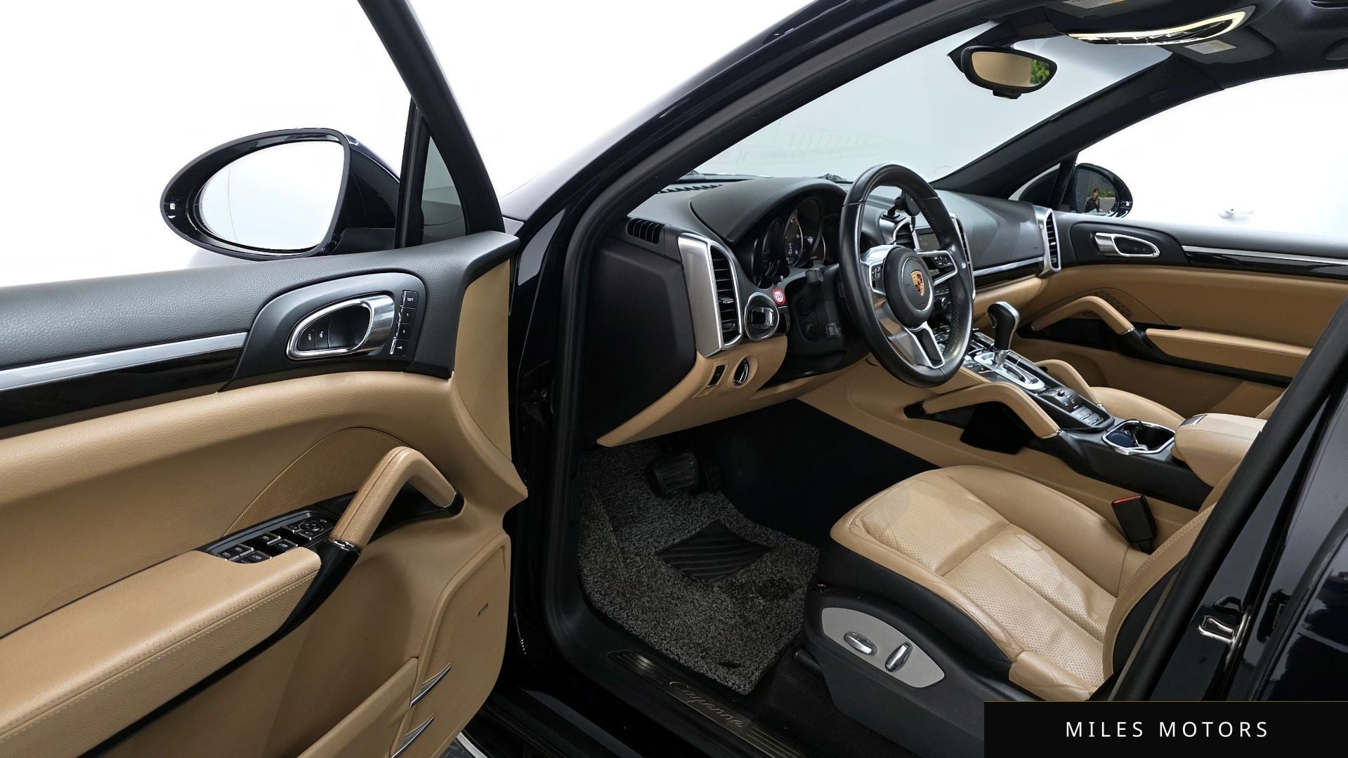 Porsche Cayenne 2016 — миниатюра 10