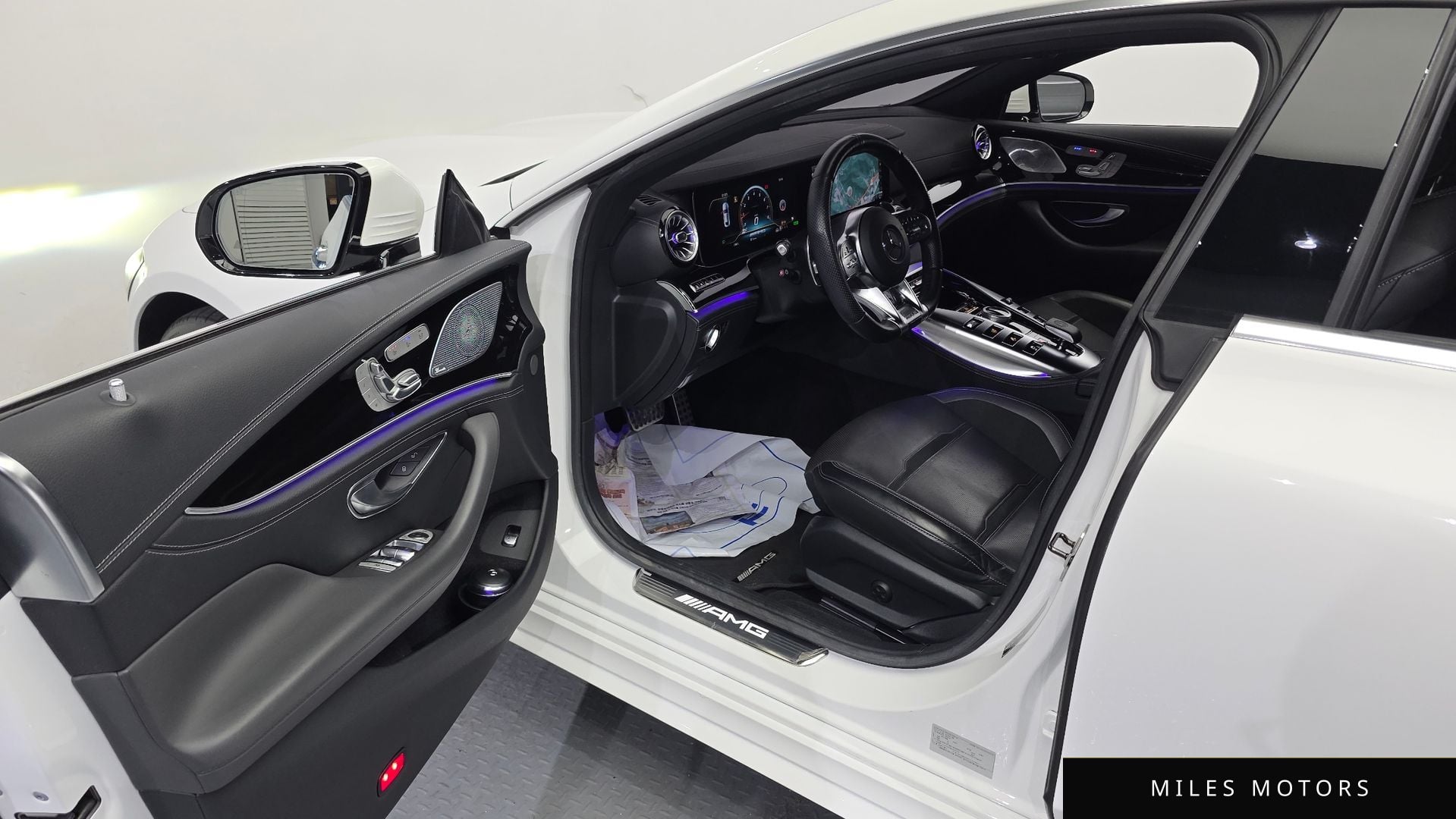 Mercedes-Benz AMG GT 2020 — миниатюра 13