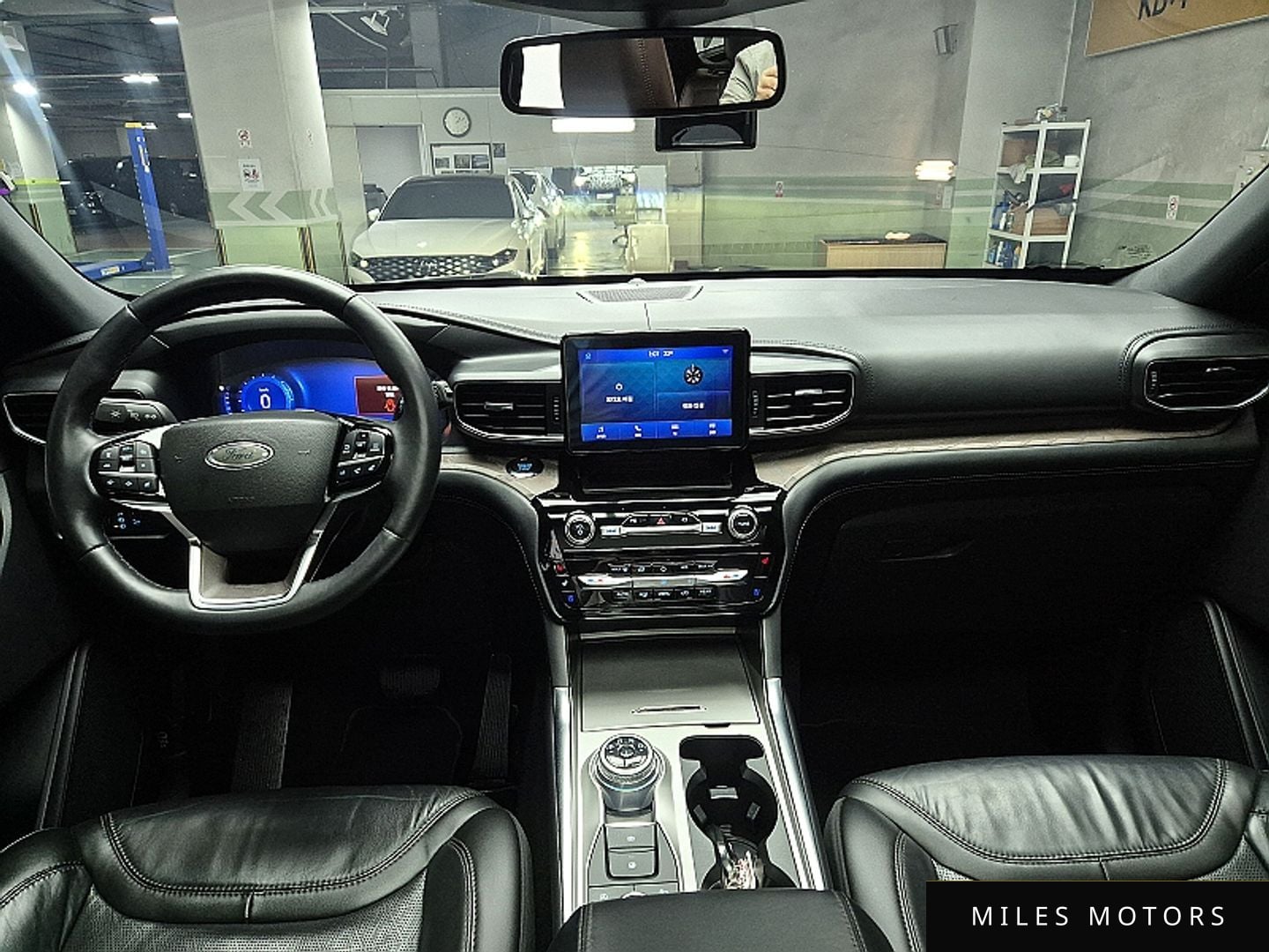Ford Explorer 2022 — миниатюра 9