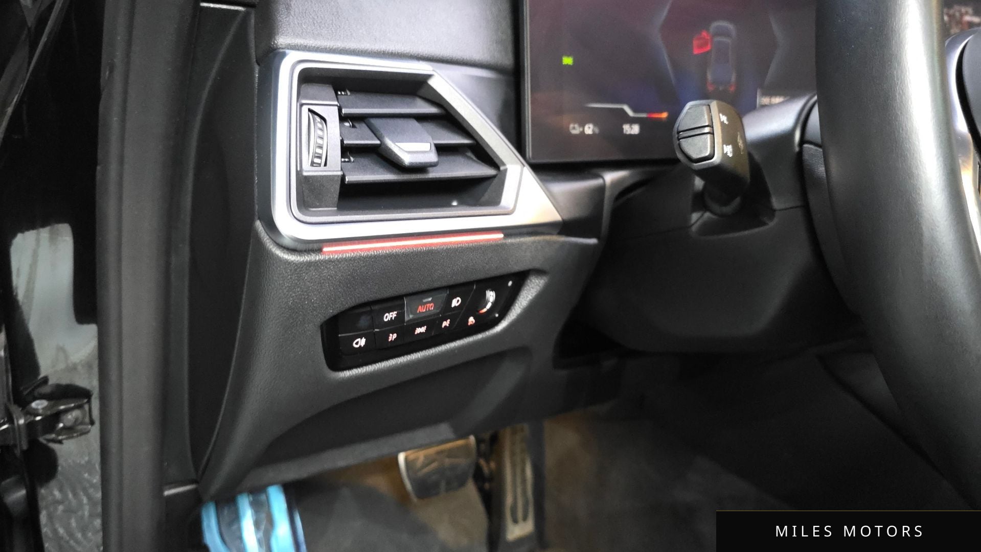 BMW i4 2024 — миниатюра 31