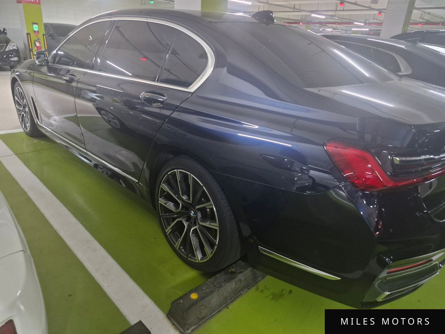 BMW 7 Series (G11) 2022 — миниатюра 2