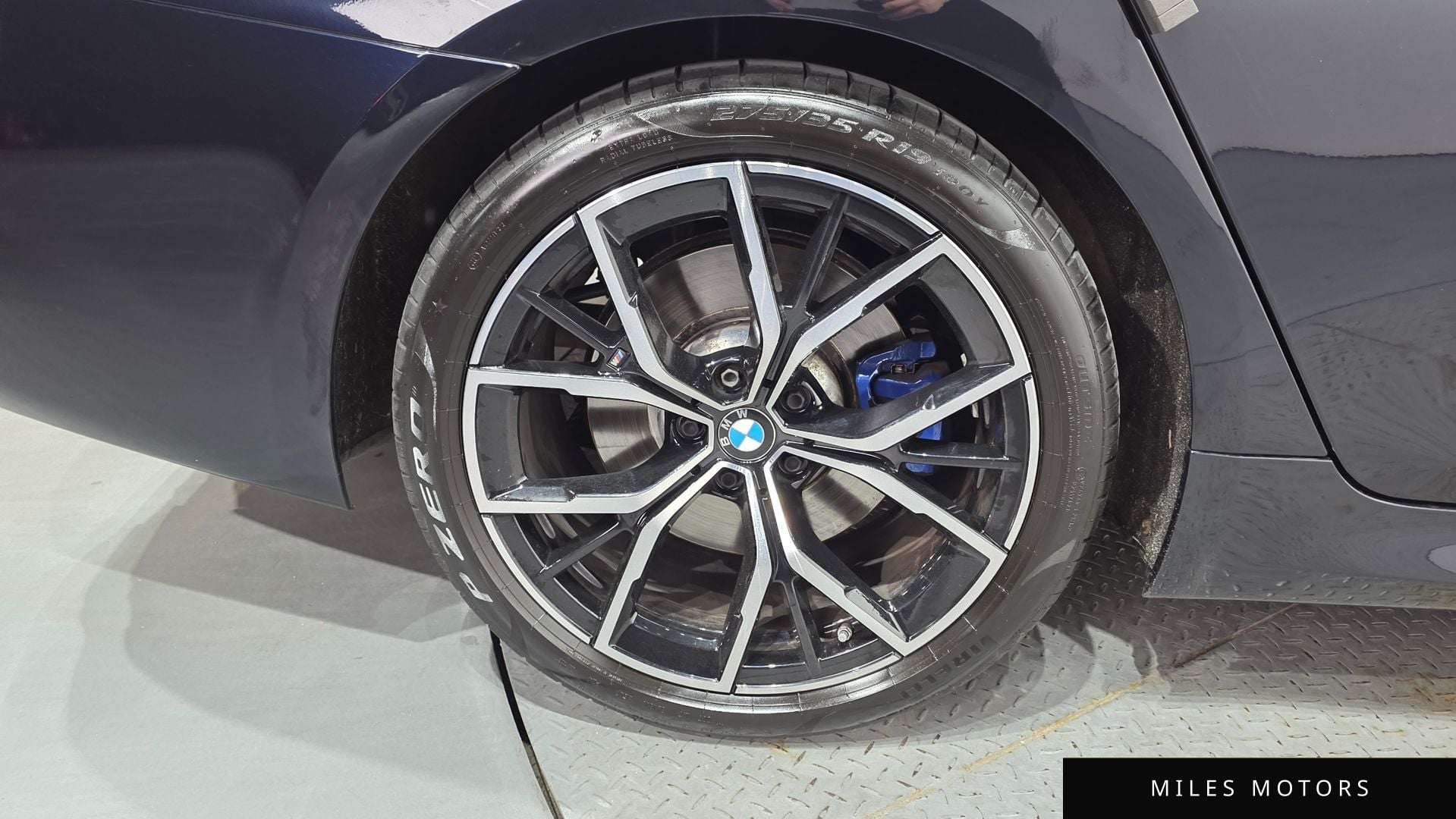 BMW 5 Series (G30) 2023 — миниатюра 5