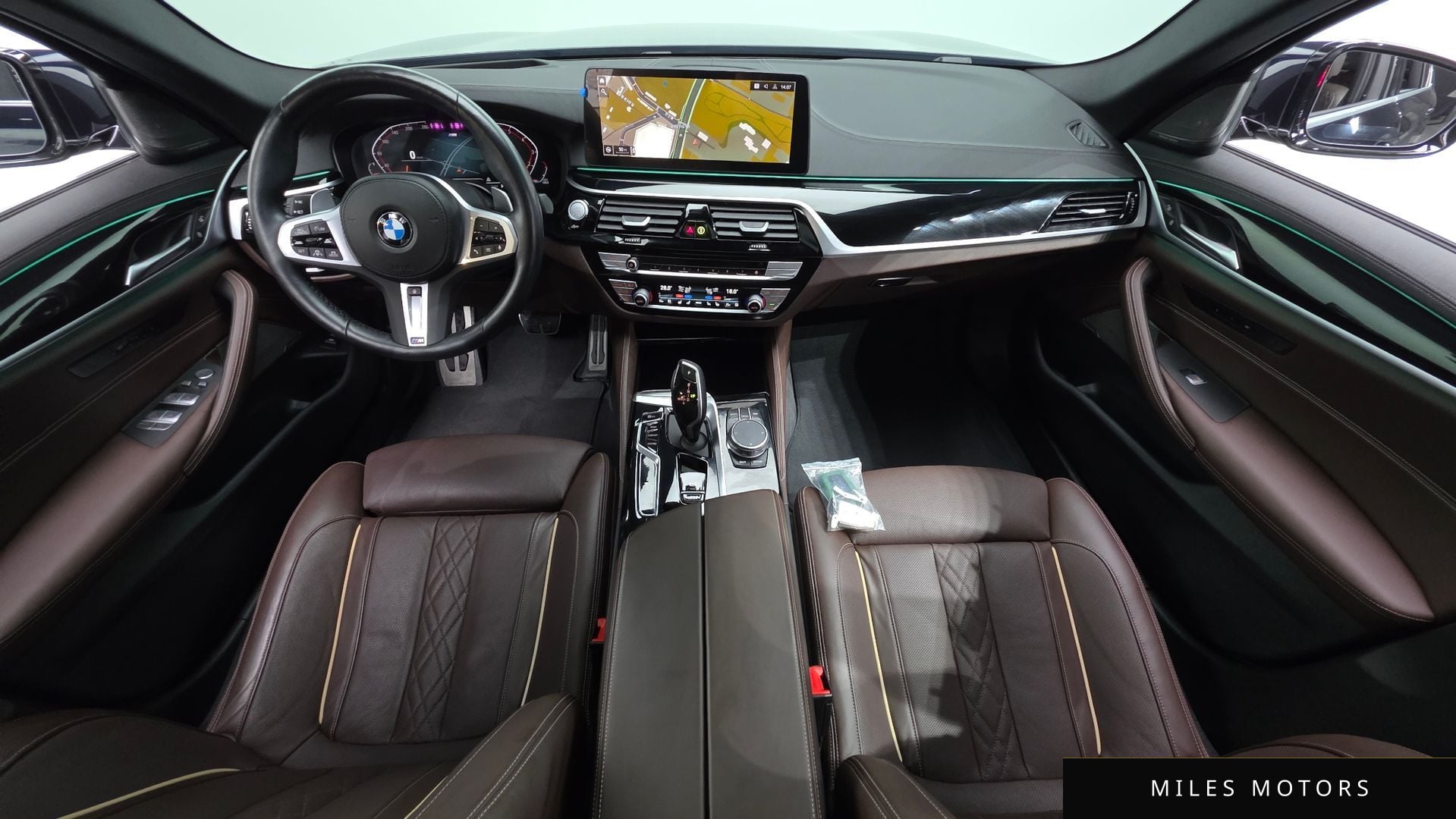 BMW 5 Series (G30) 2023 — миниатюра 10