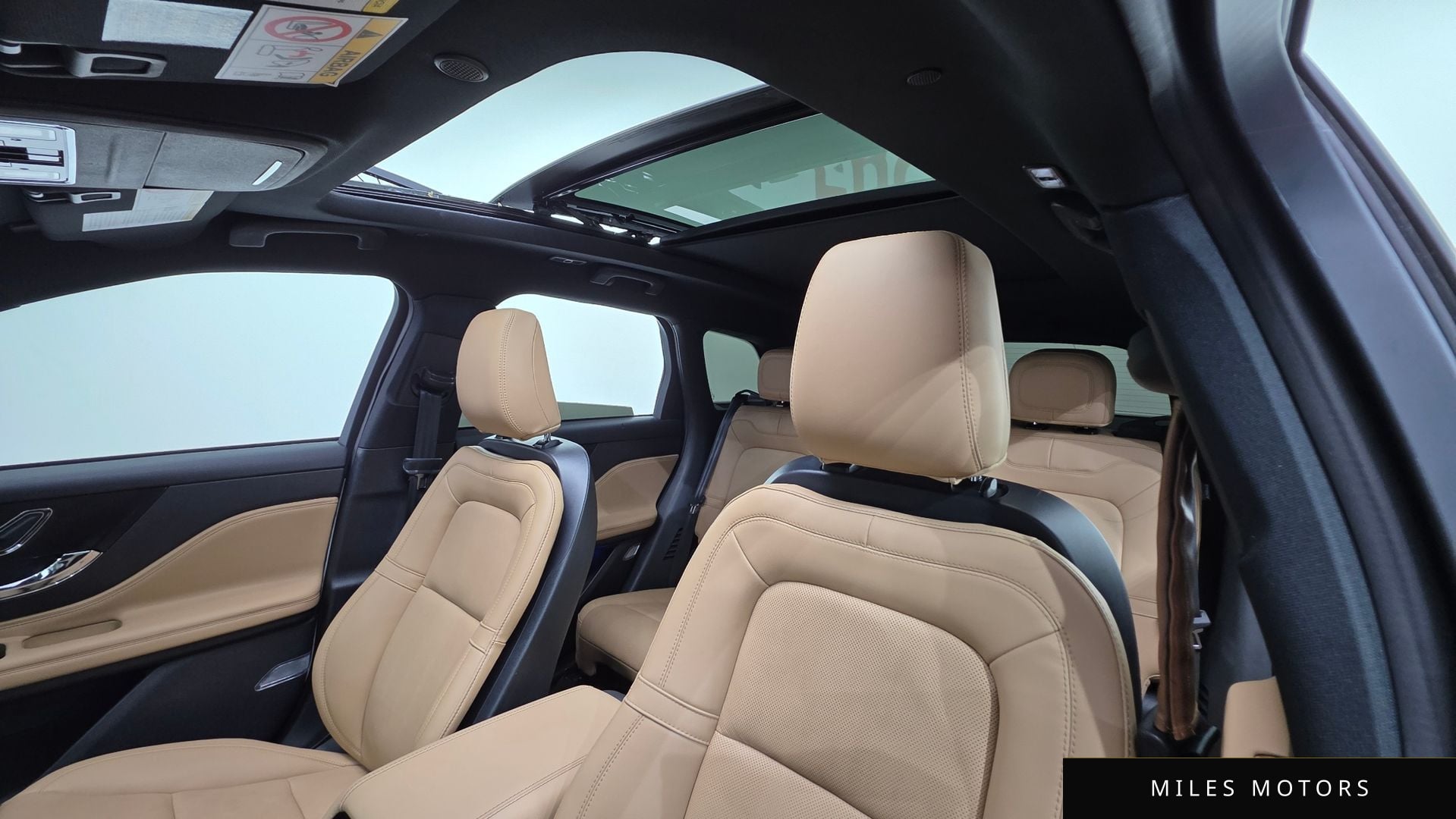 Lincoln Corsair 2022 — миниатюра 11