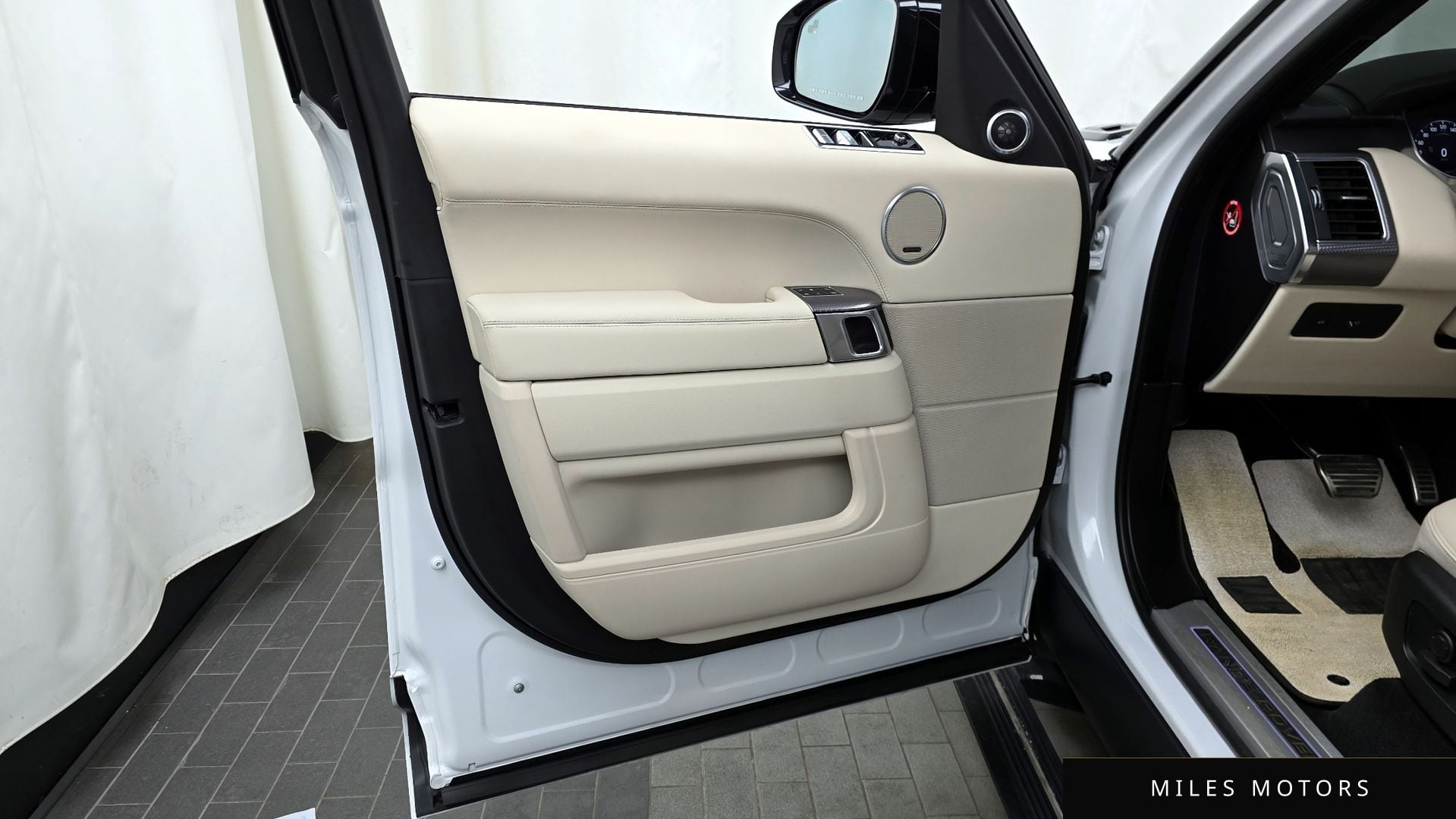 Land Rover Range Rover Sport 2022 — миниатюра 14