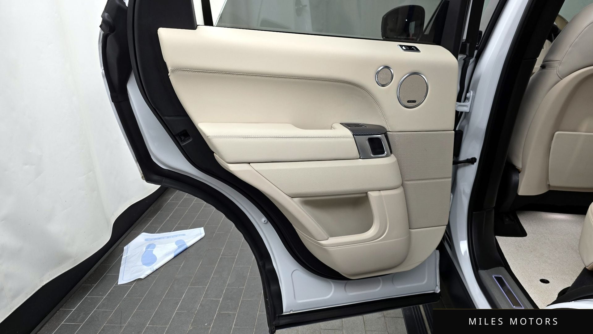 Land Rover Range Rover Sport 2022 — миниатюра 15