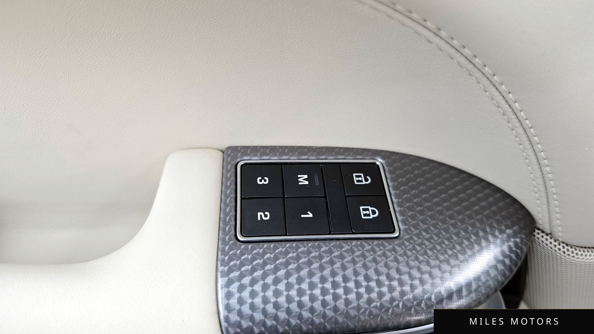 Land Rover Range Rover Sport 2022 — миниатюра 32