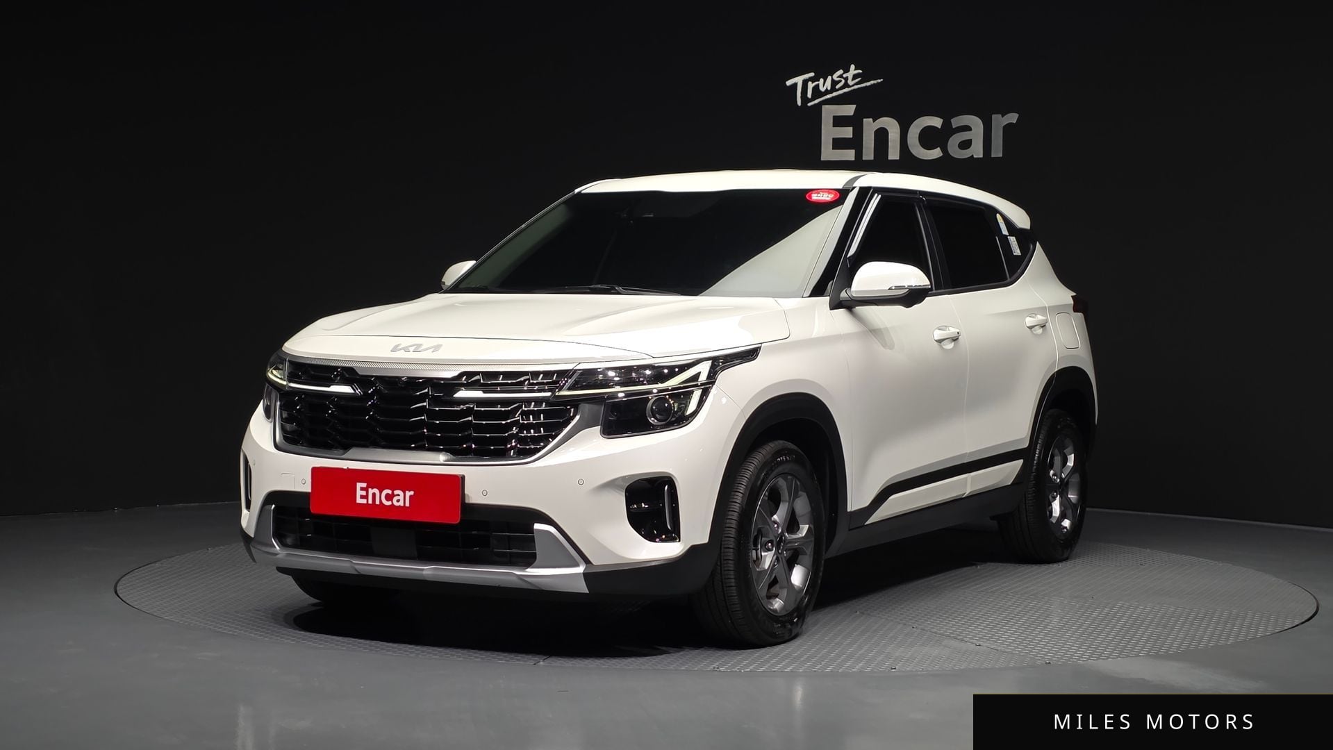 Kia Seltos 2024 — фото 1 из 12
