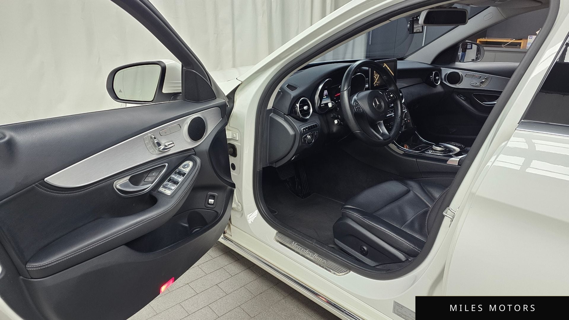 Mercedes-Benz C-Class W205 2015 — миниатюра 10