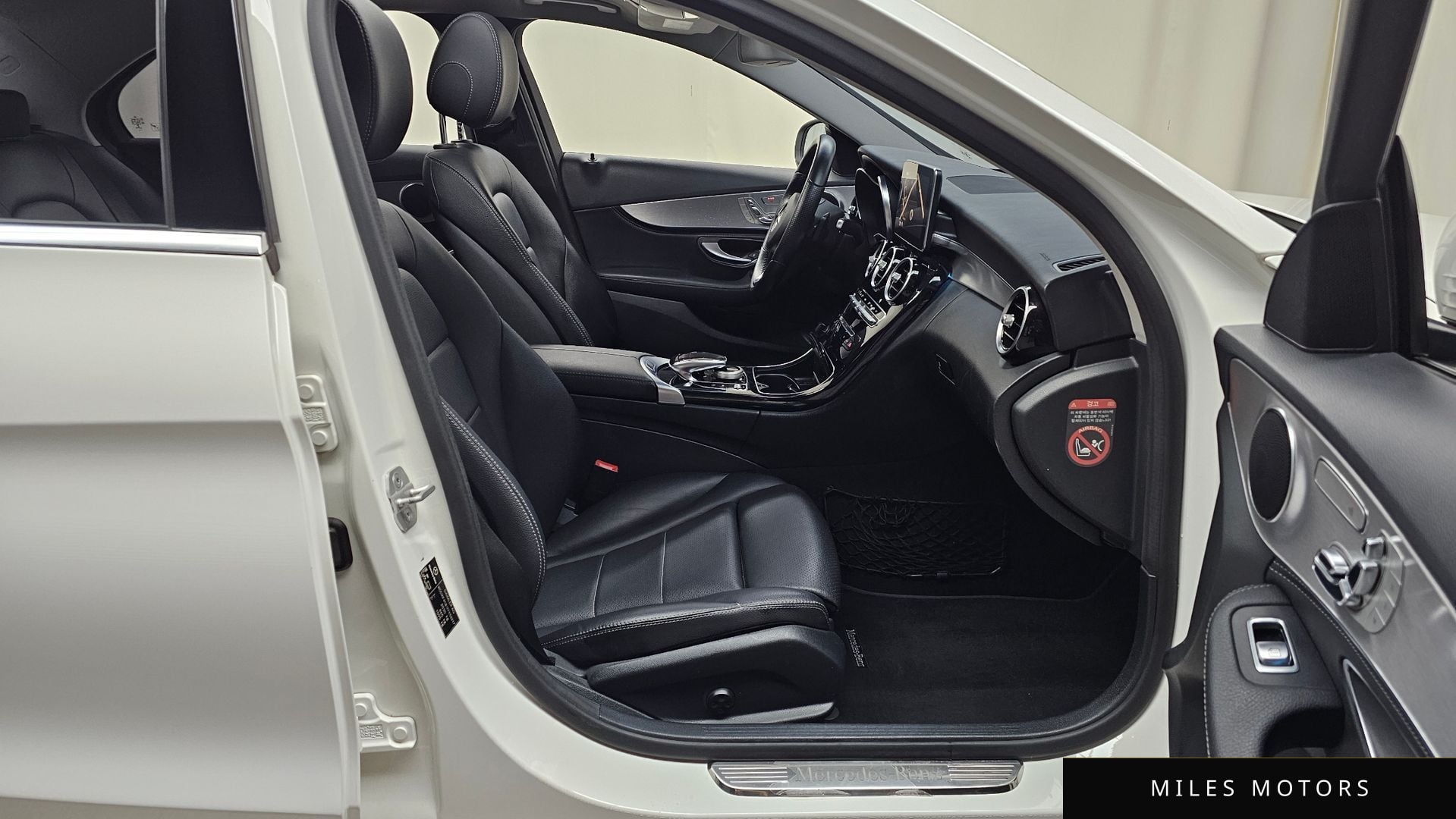 Mercedes-Benz C-Class W205 2015 — миниатюра 11