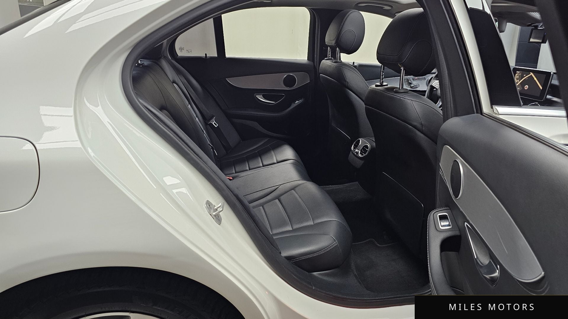 Mercedes-Benz C-Class W205 2015 — миниатюра 12