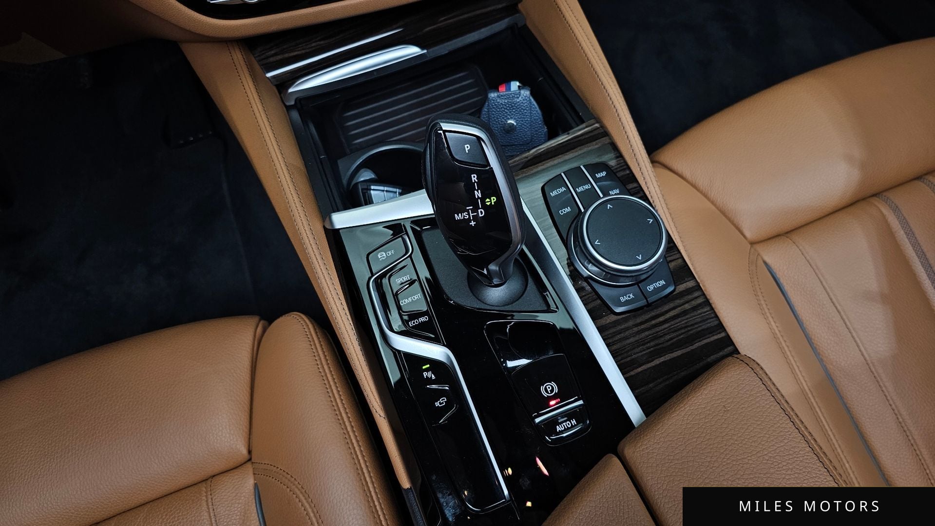 BMW 5시리즈 (G30) 2022 — миниатюра 11